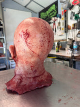 Charger l'image dans la galerie, Severed Head Marc "Fresh"