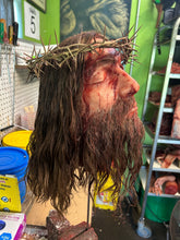 Laden Sie das Bild in den Galerie-Viewer, Severed Jesus head